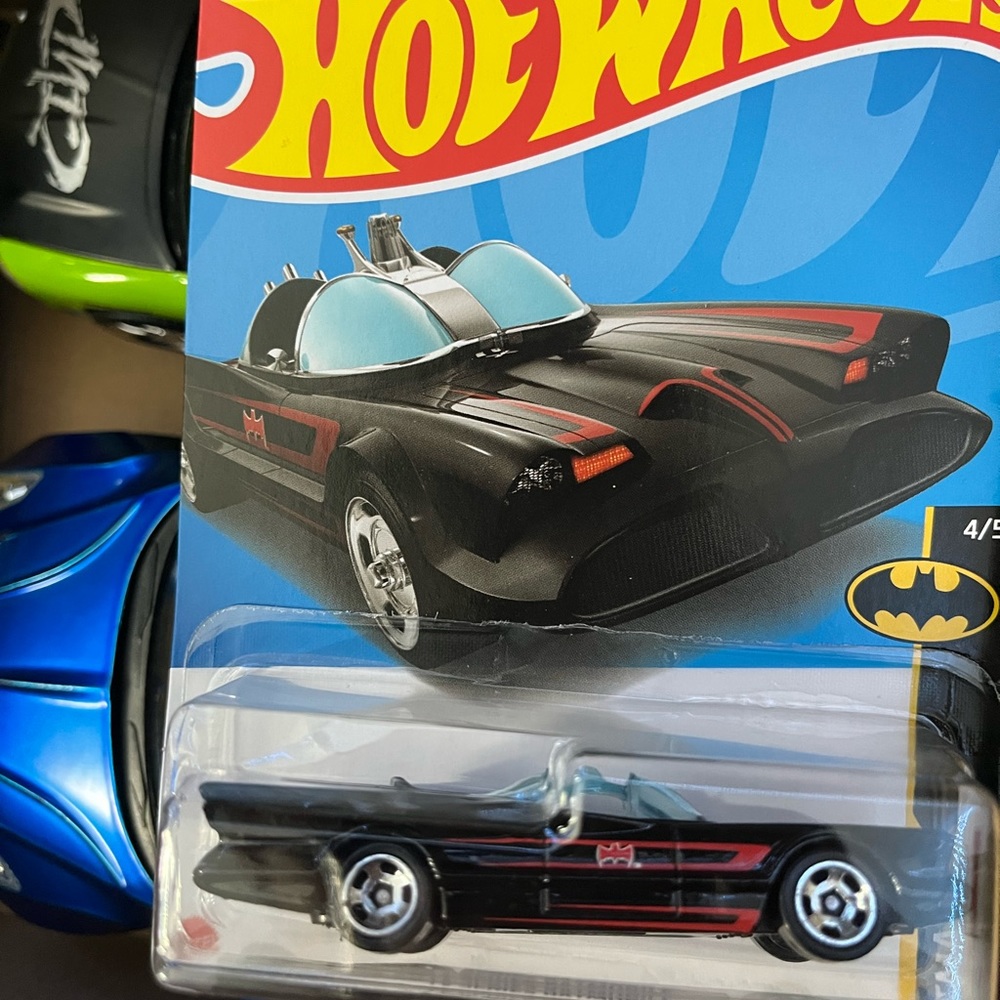 Vintage Hot Wheels Batmobile S06 DC Comics Black Diecast